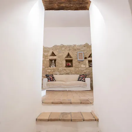 Le Scalette - In Calvi - Italywego *